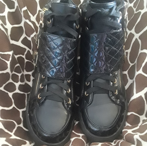 High top sneakers - Picture 2 of 5